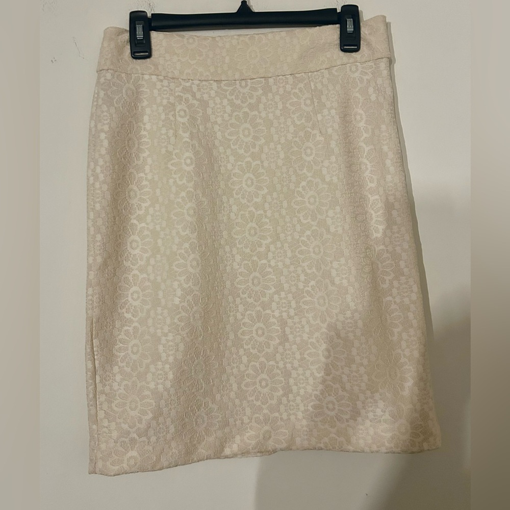Banana Republic Cream Floral Pencil Skirt